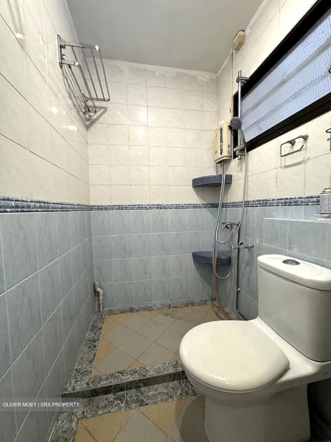 Blk 577 Hougang Avenue 4 (Hougang), HDB Executive #587699501